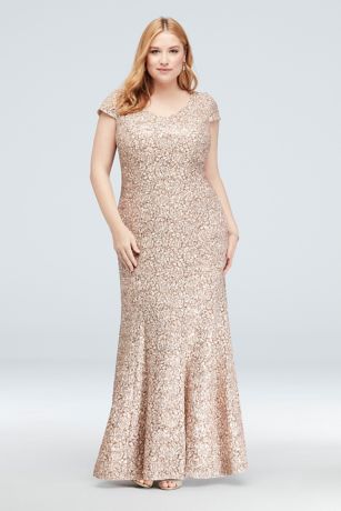 Appliqued Lace Short-Sleeve Mermaid Gown