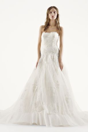 White by Vera Wang Chantilly Lace Wedding Dress