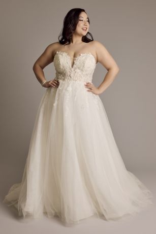 3D Floral Plunging Strapless Tulle Ball Gown